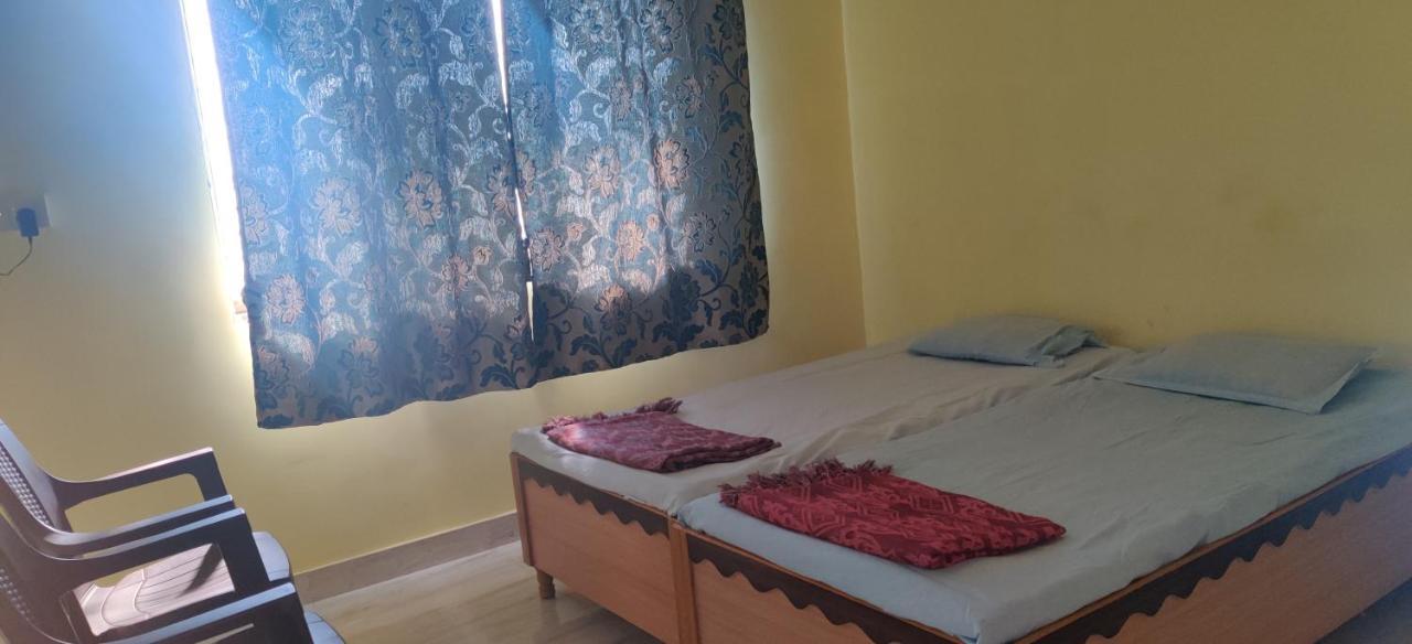 Gulmohar Cottages - Home Stay In Alībāg Zewnętrze zdjęcie